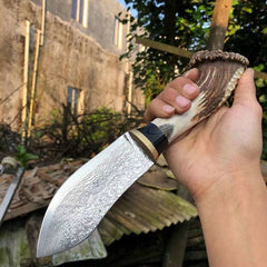 VG10 Core Damascus steel hunting knife with antler handle