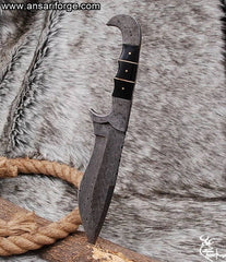 Handmade Damascus steel hunting knife - Buffalo horn handle Tactical knife