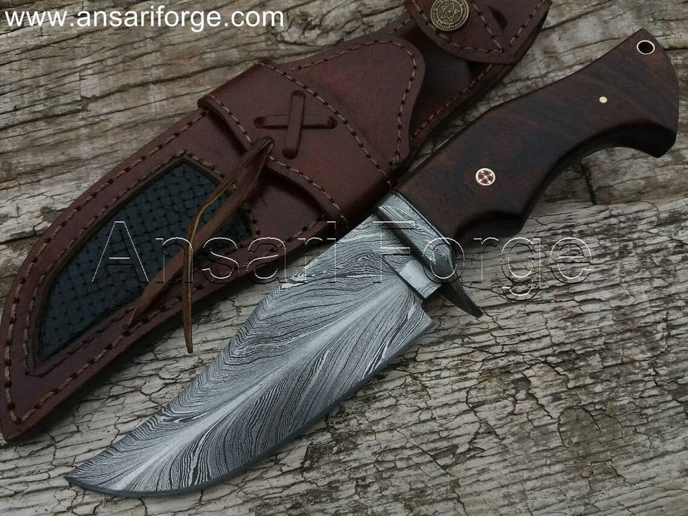 Custom Hand Made Forged Damascus Steel Hunting Knife With Feather Blade
