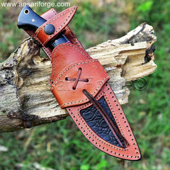 Leather sheath for the Damascus hunting knife.