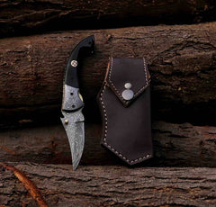 Sharp & Stylish: Authentic Damascus Pocket Knife with Premium Buffalo Horn Handle