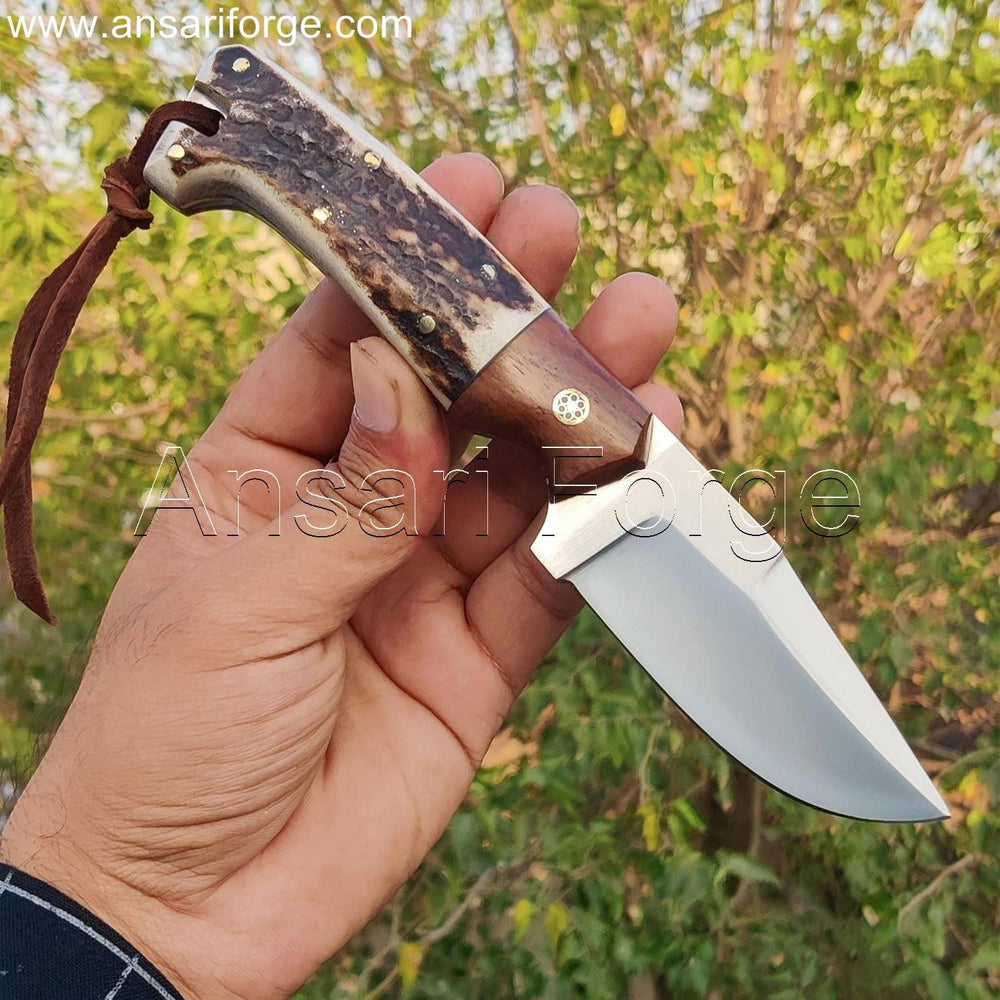 Handmade 1095 High Carbon Steel Knife , Antler Handle Best Fixed Blade Hunting Knife With Sheath