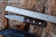 Handmade forged Damascus steel hunting knife