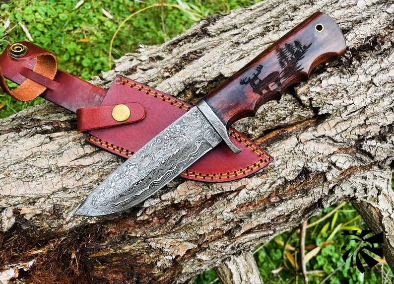 Damascus steel handmade hunting knife