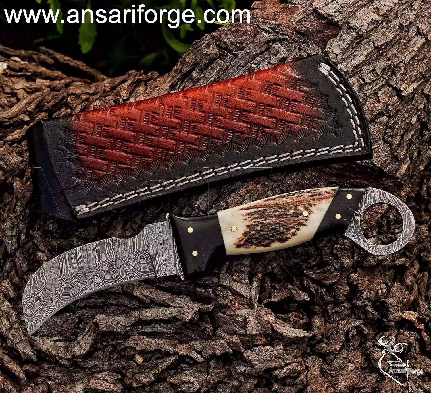 Damascus fixed blade knife twist pattern.
