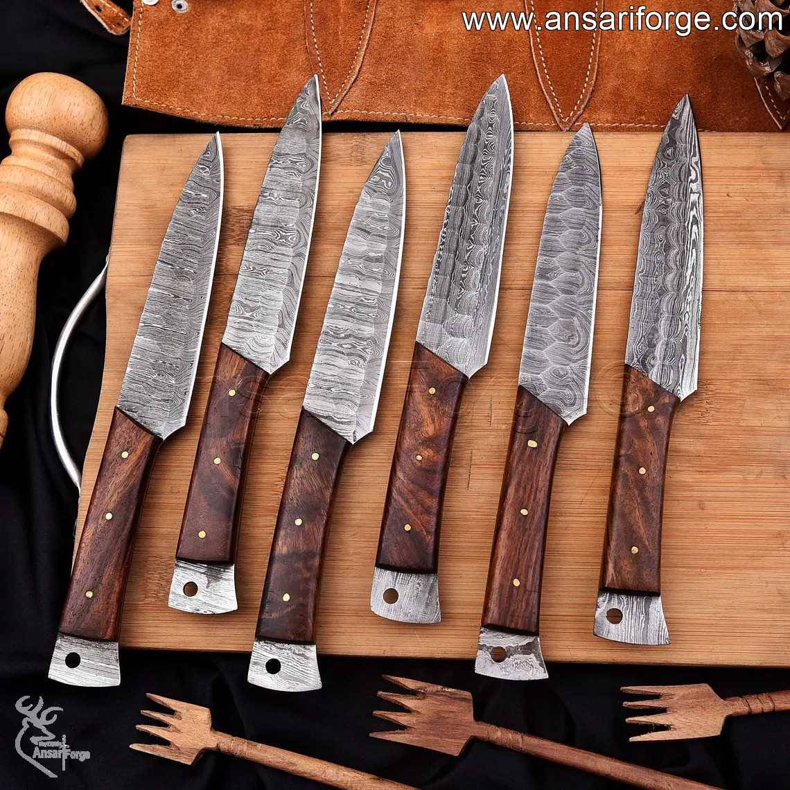 Hand-forged Damascus steak knife with twist pattern – razor-sharp 60 HRC blade for precision cutting.
