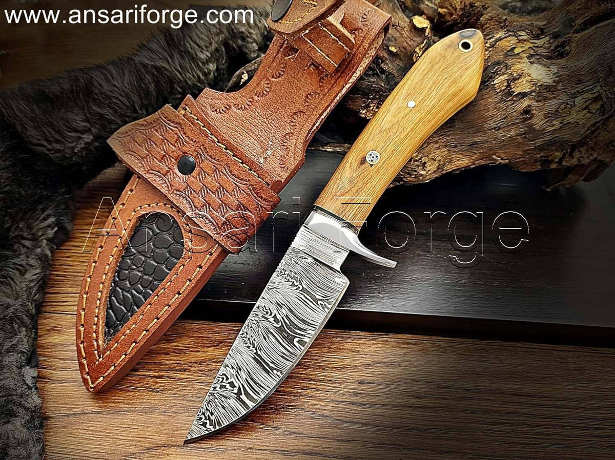 9" Handmade Damascus Steel Knife, Custom Hunting Knife With Sheath