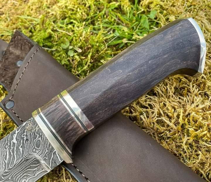 Damascus steel knife hunting wood handle