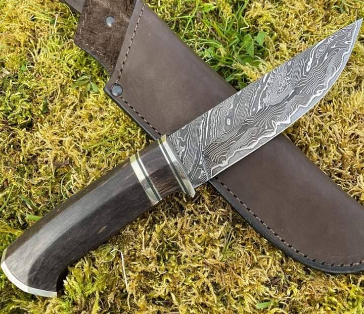 Damascus Steel Knife For Hunting 10 Inch Fixed Blade With Leather Sheath & Wood Handle