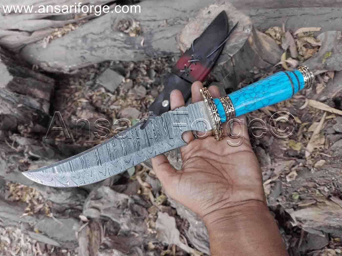 Handmade Damascus steel Bowie Knife With Gut Hook Blade.