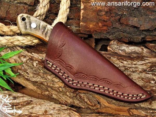 Forged Damascus steel Sheep Horn Handle Hunting Knife