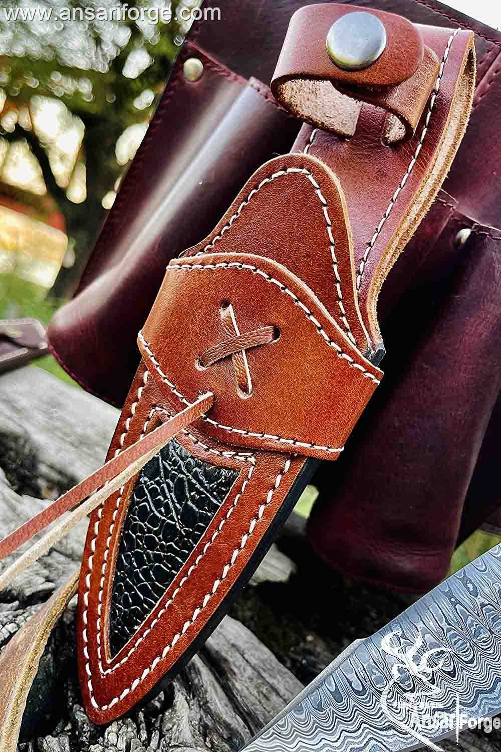 Forged Damascus steel hunting Bowie knife