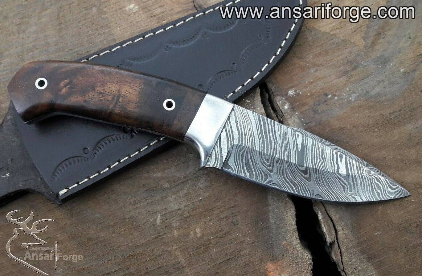 Damascus steel hunting knife - Black Friday Offer