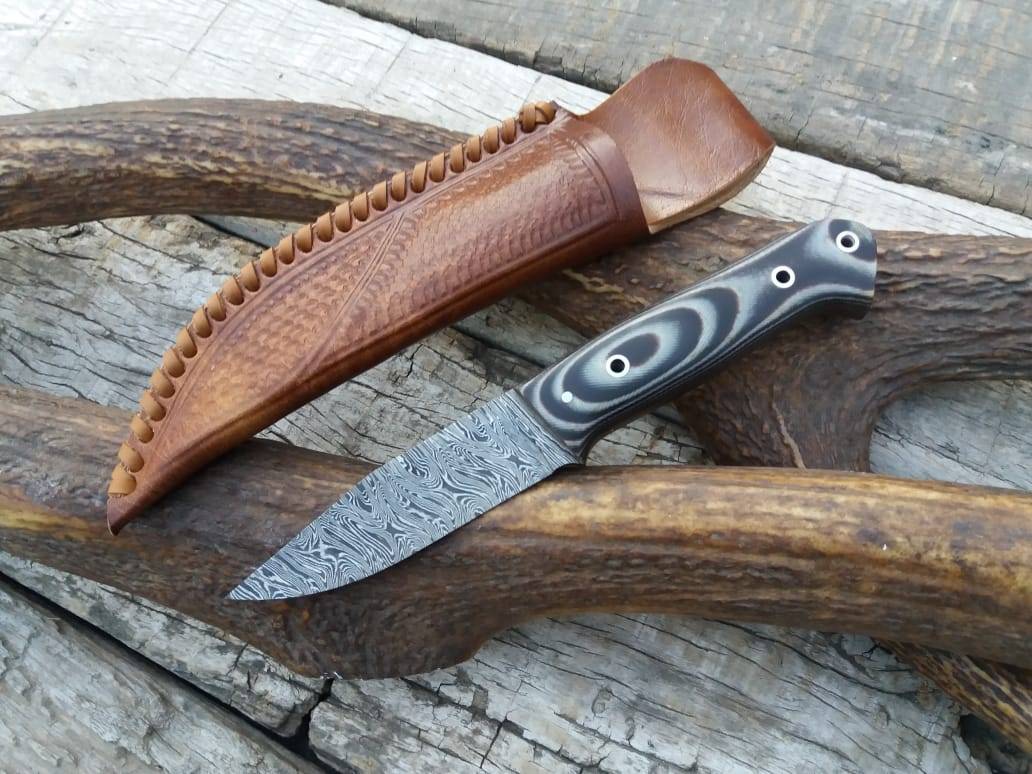White Tiger DHM-01 Damascus steel hunting knife