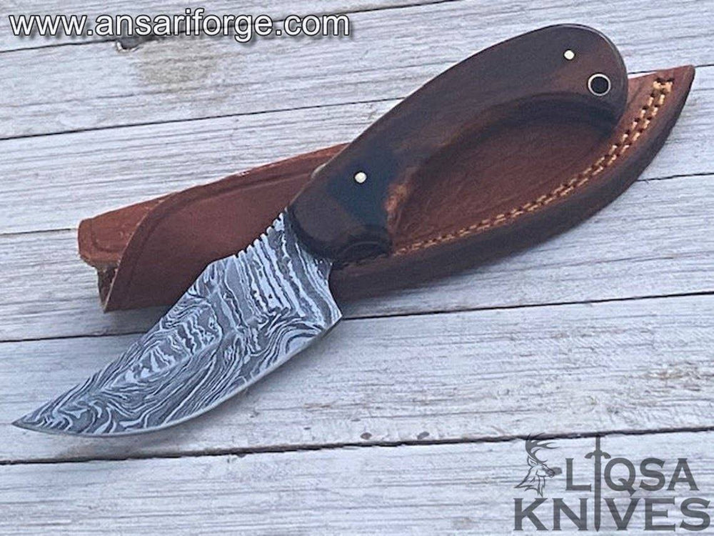 Deer hunter Damascus skinning knife