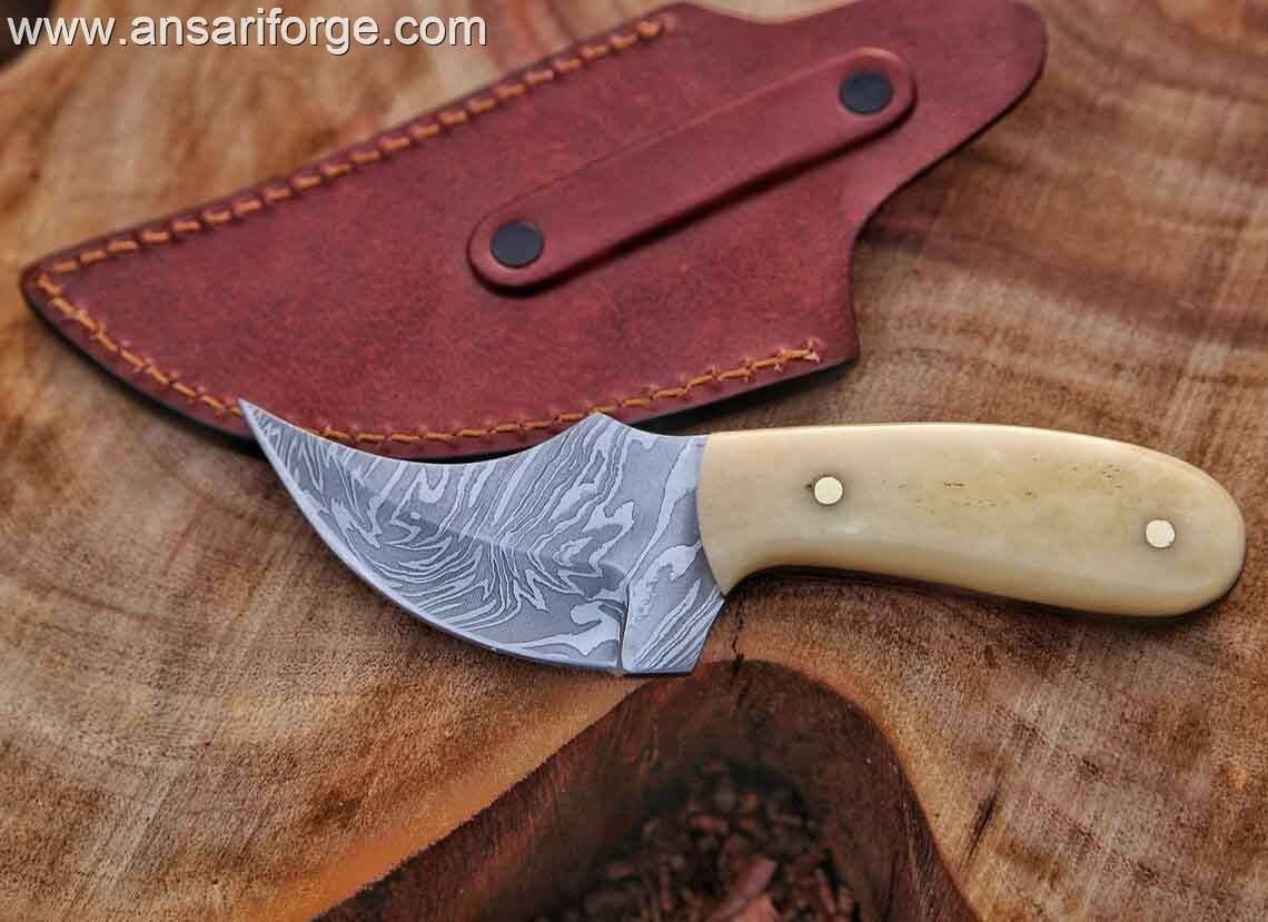 Custom Made Damascus Hunting Knife, Deer Skinning Knife , gift