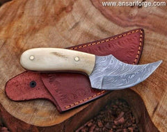 Damascus steel hunting knife / Skinner with sheath Bone handle