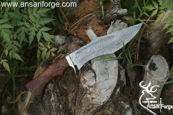 Damascus steel customized hunting knife with sheath