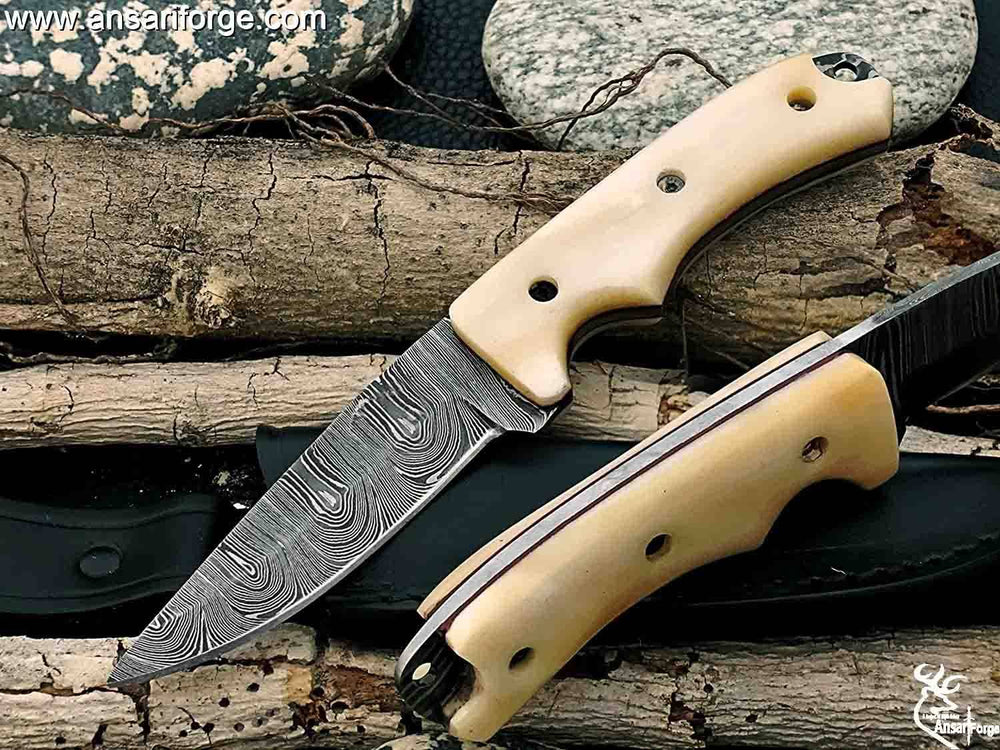 Custom Handmade Damascus Steel Hunting Knife Skinner knife Fixed Blade Knife 8 .5'' Overall Camel Bone with Sheath.