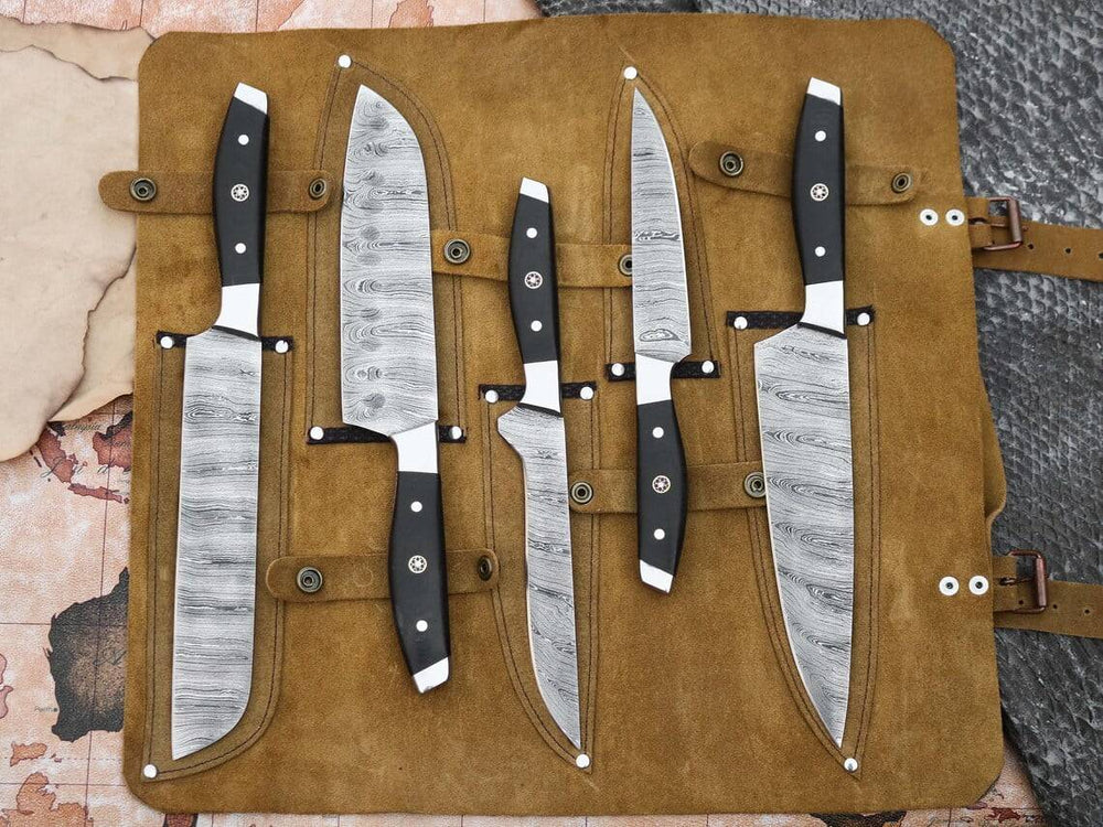 Professional Knives Set For Kitchen - Damascus Steel Chef Knives with Leather Roll Bag.