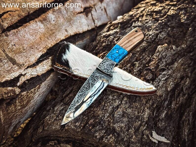 Gift Knife for Dad, Son with Hand Engraved Bolsters & mirror polish blade