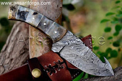 Skinner's Edge Damascus Hunting Knife with Gut Hook and Leather Sheath.