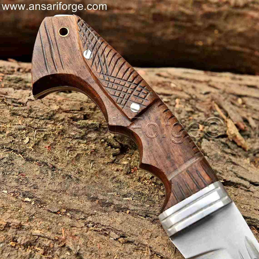 "The Curve" is an 18-inch handmade Kukri Knife by Ansari Forge.