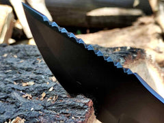 The hunted knife replica tracker knife with sheath
