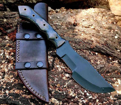 The hunted knife replica tracker knife with sheath