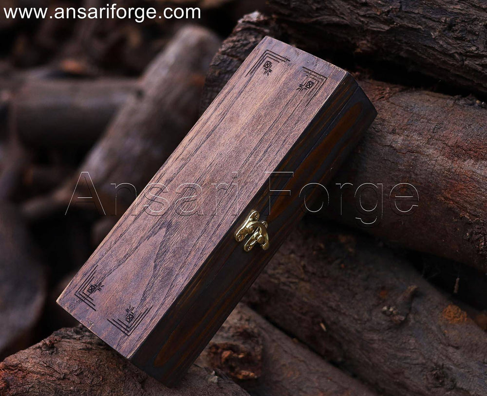 Engraved knife in custom wooden gift box