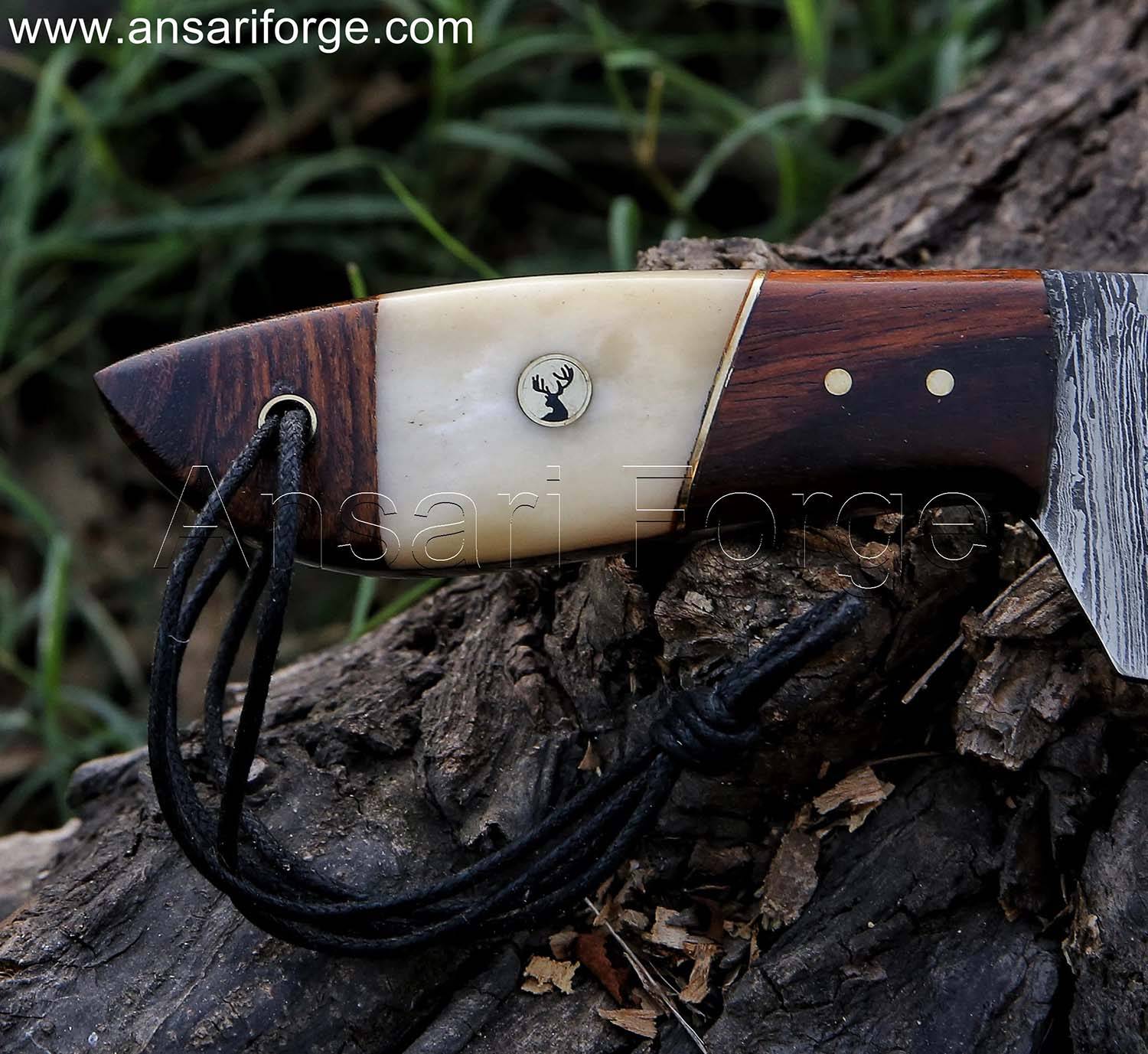 Hunter's Edge Damascus Skinning Knife - Camel bone and rosewood handle for a luxurious and secure grip.