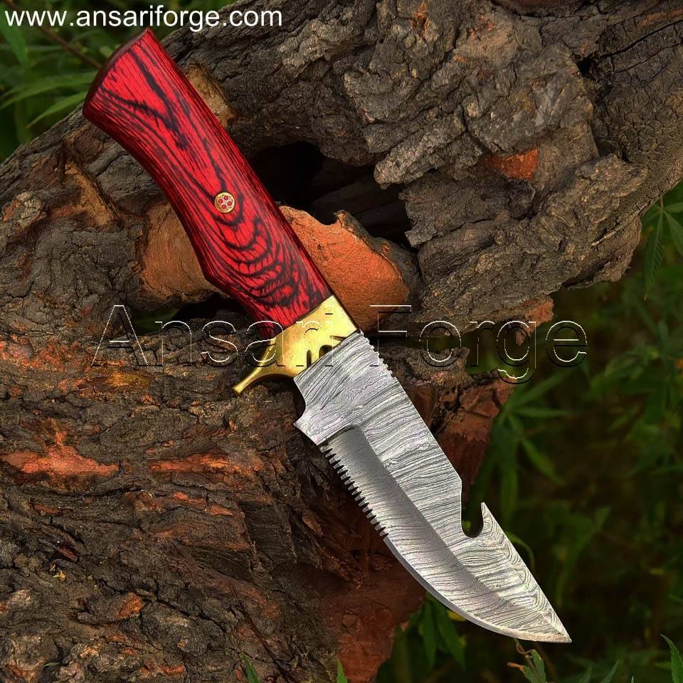 Ruby Ranger Gut Hook Knife: Handcrafted Damascus Steel for Outdoor Performance