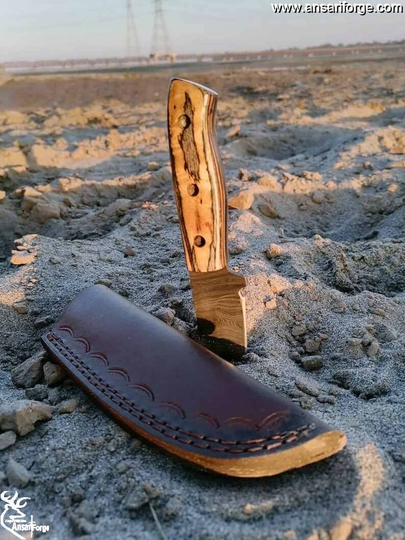 Best knife Damascus hunting skinning knife with leather sheath Best Fixed Blade Buck knives for men