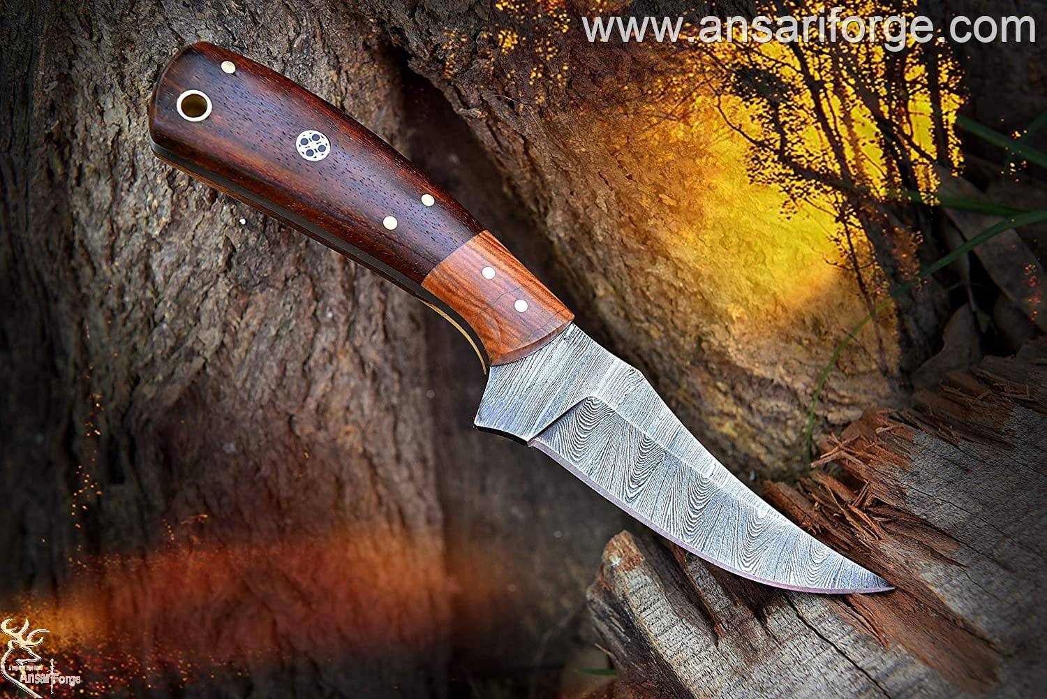 Custom handmade Damascus steel wood handle hunting knife