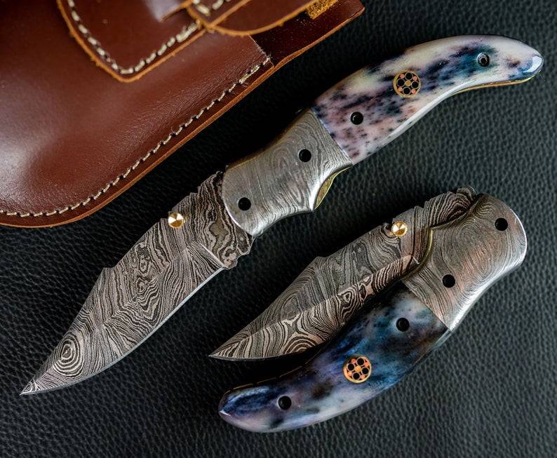 Damascus steel handmade folding pocket knife EDC