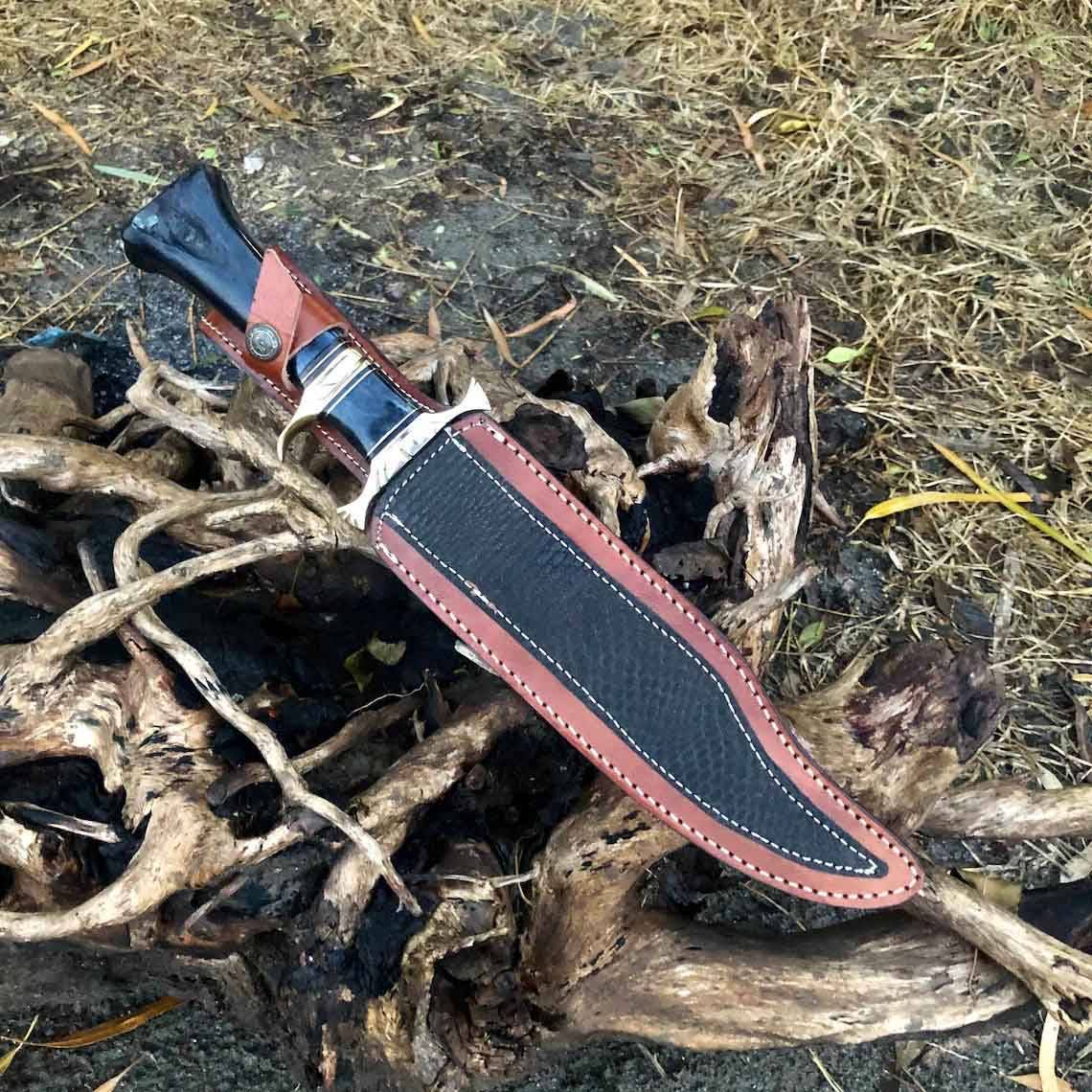 Handmade Damascus Steel Fixed Blade Bone Black Handle Bowie Knife With Sheath