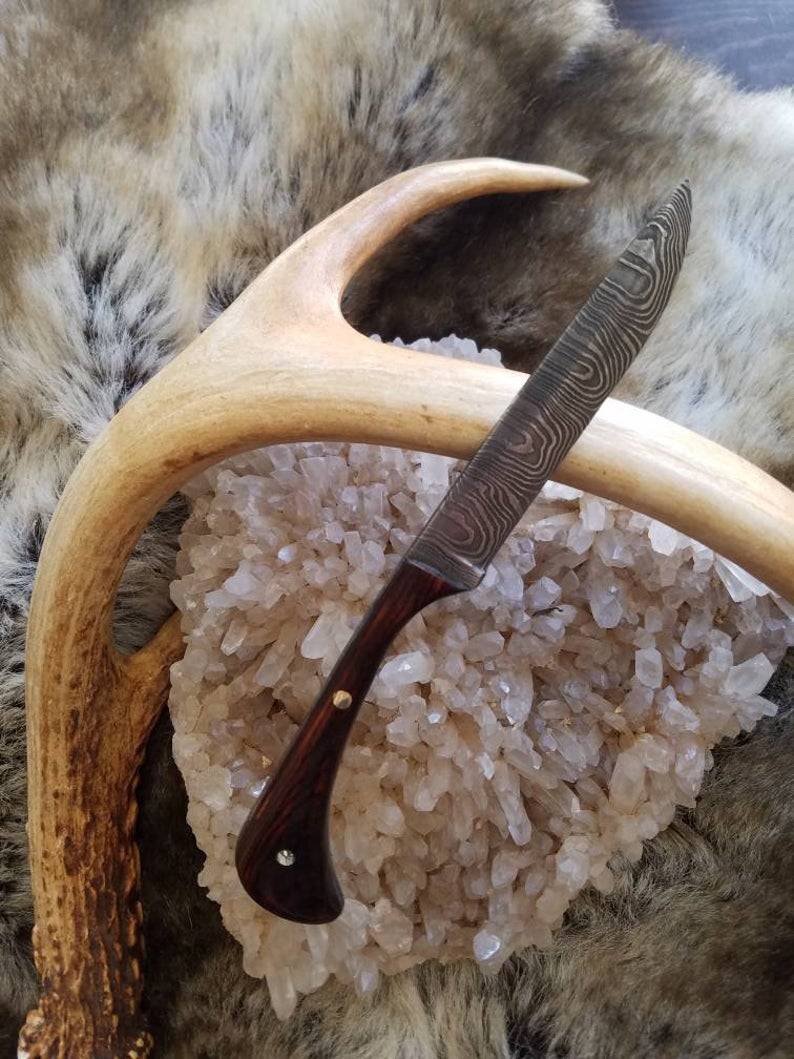 Custom made Damascus steel hunting knife