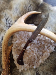 Custom made Damascus steel hunting knife