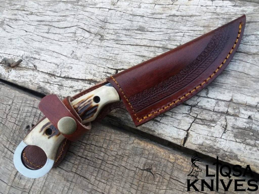 Handmade leather sheath for a Damascus Knife With Finger Hole.