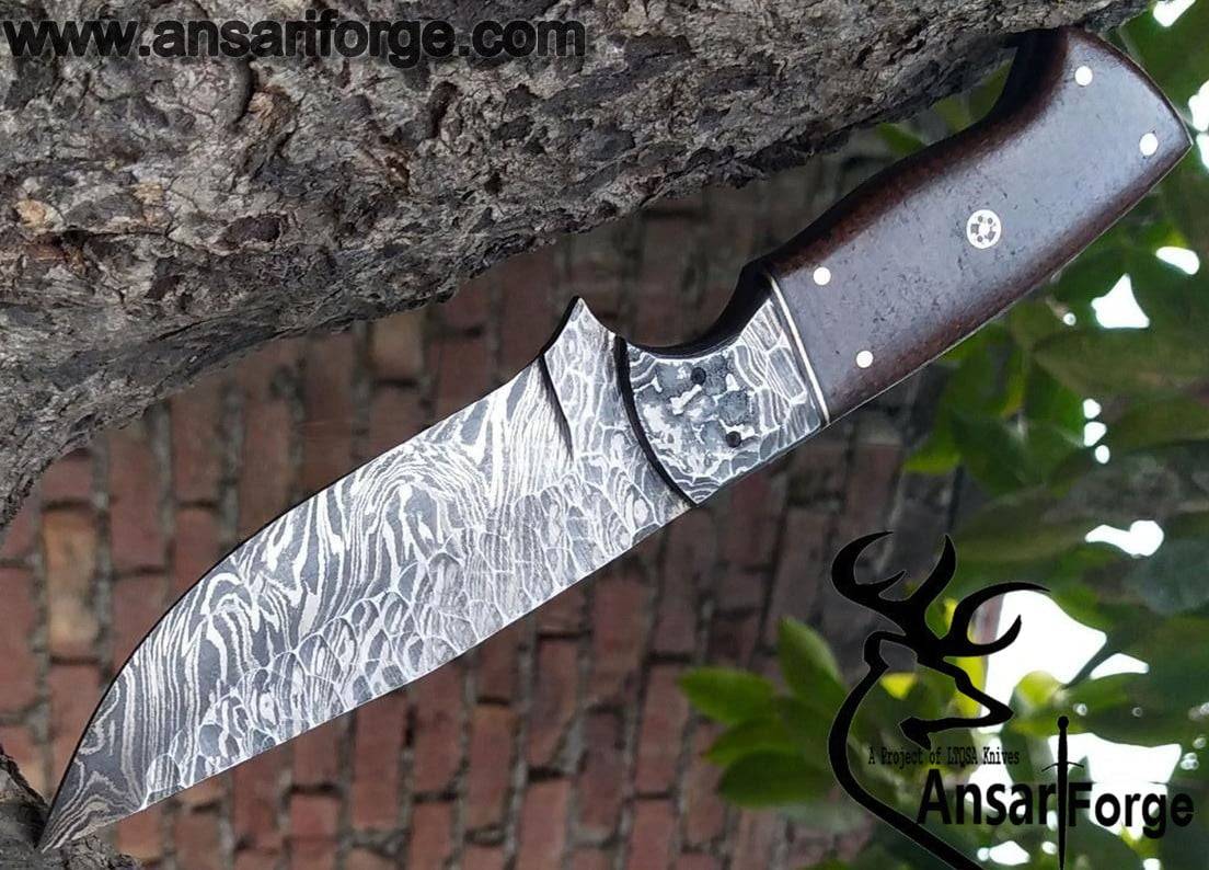 Damascus steel handmade Skinner , hunting knife