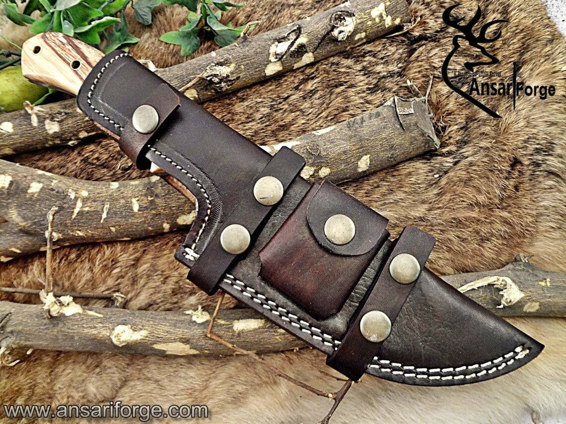 Damascus steel handmade tracker knife hunting knife
