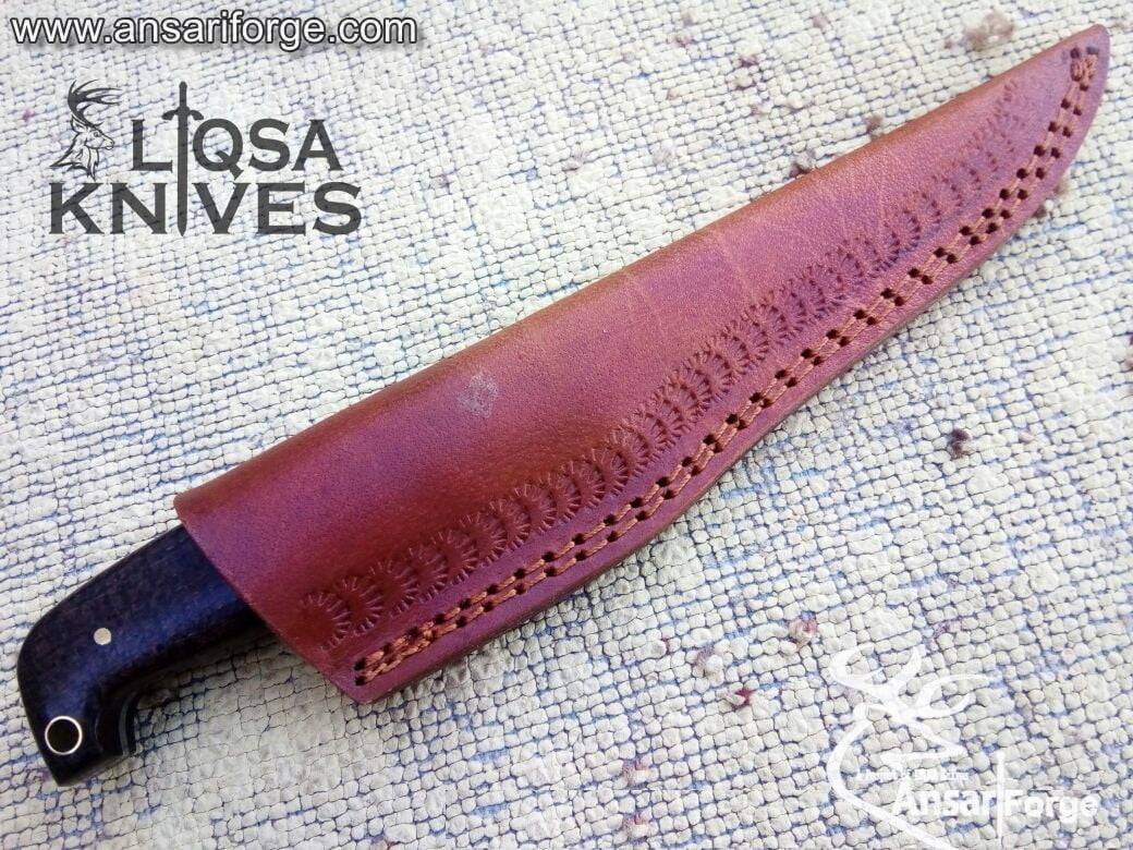 The perfect tool for effortless filleting, this fillet knife is made with high-quality Damascus steel.