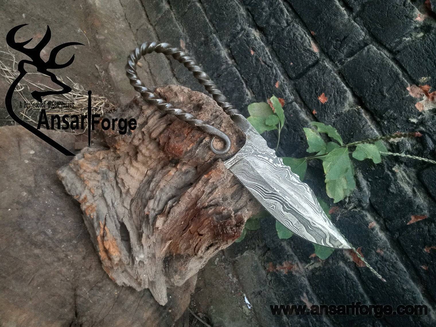 Damascus steel handmade forged skinner knife