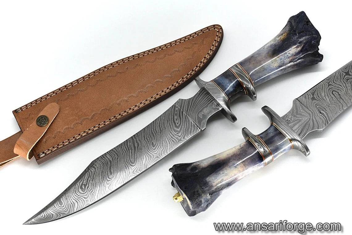 Damascus steel handmade hunting Bowie