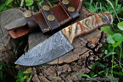 Damascus steel forged hunting knife skinner