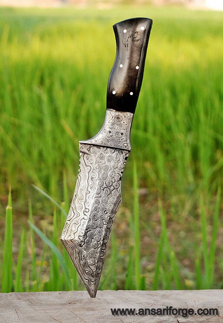Handmade Damascus steel tanto blade hunting knife
